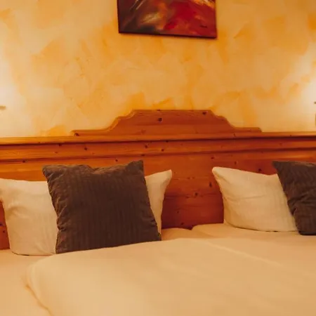 Hotel Neukirchner Hof 3*